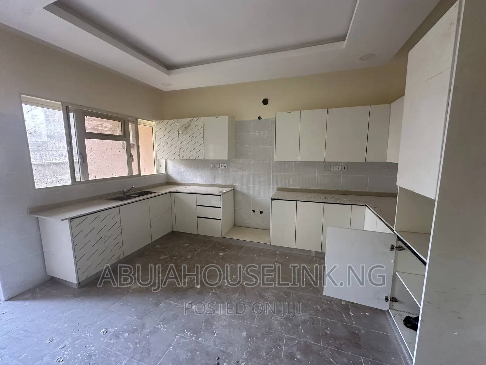 4bdrm Duplex in Dawaki By News, Gwarinpa for sale in Gwarinpa