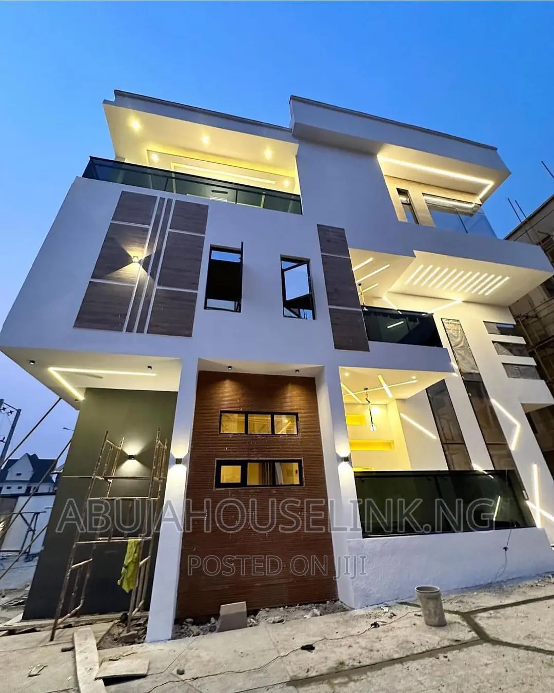 5bdrm Duplex in Asokoro Main Abuja for sale in Asokoro