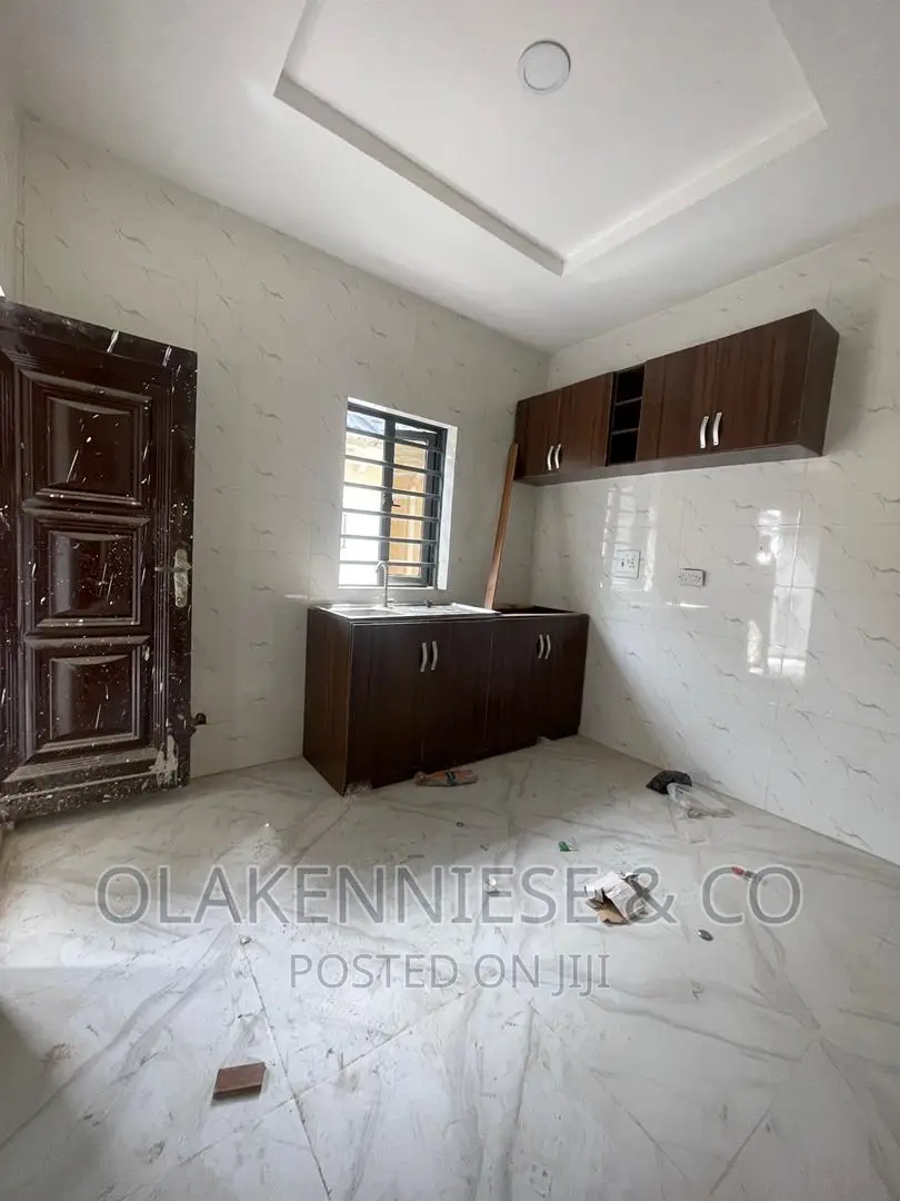 2bdrm Block of Flats in Aguda for rent in Aguda / Surulere