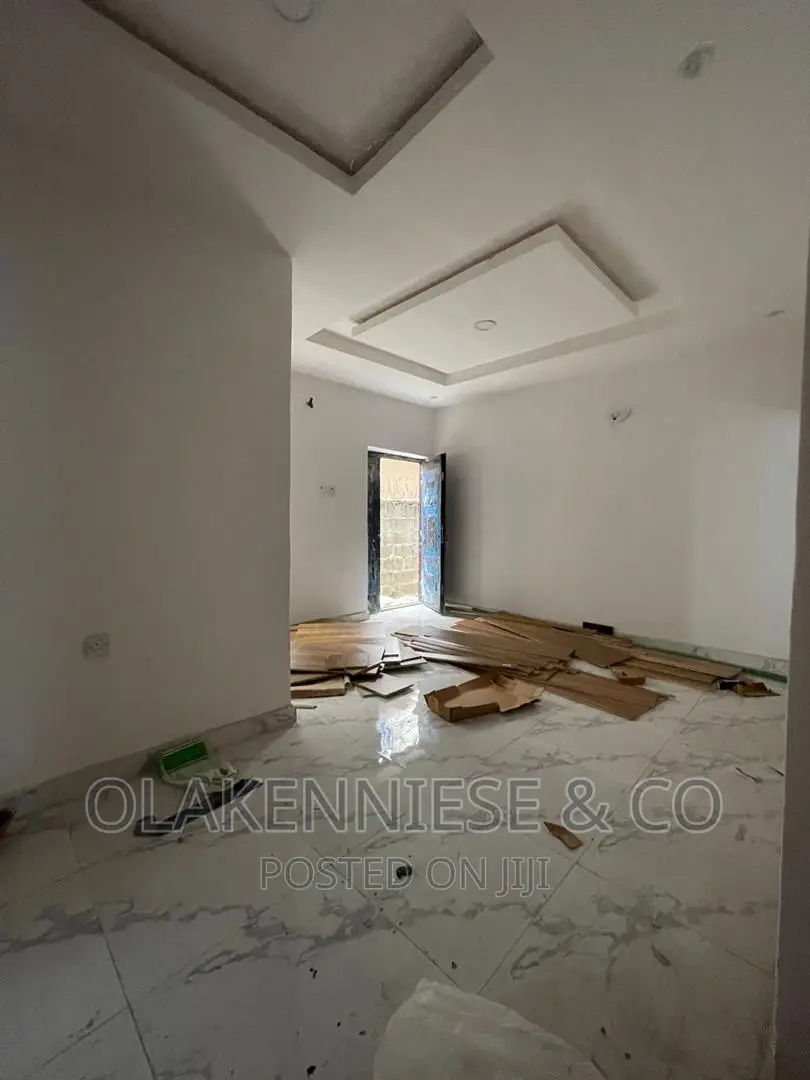 3bdrm Block of Flats in Aguda for rent in Aguda / Surulere