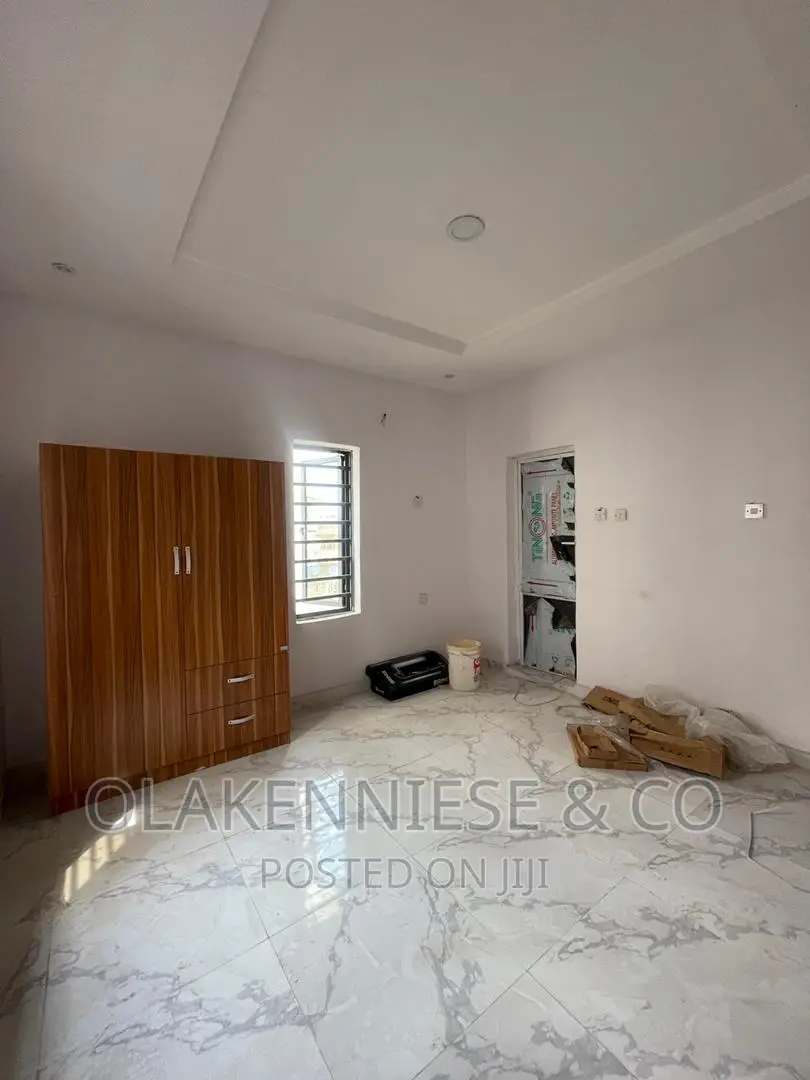 3bdrm Block of Flats in Aguda for rent in Aguda / Surulere