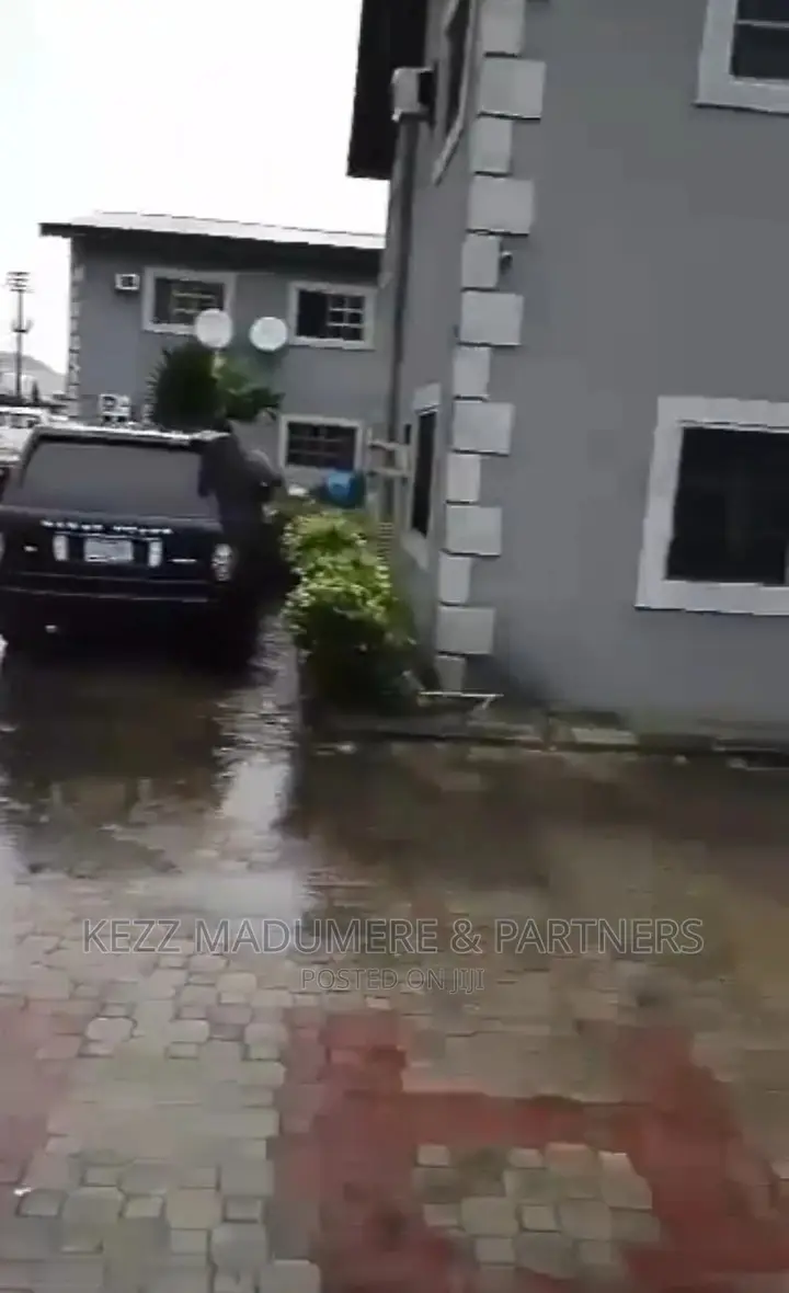 16bdrm Block of Flats in Dr Peter Odili, Port for sale in Port-Harcourt