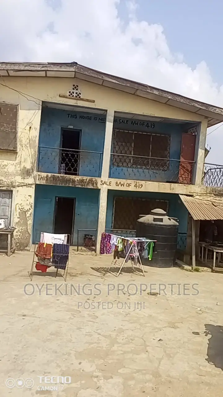 8bdrm Block of Flats in Lam Adesina, Akala Express for sale in Akala Express