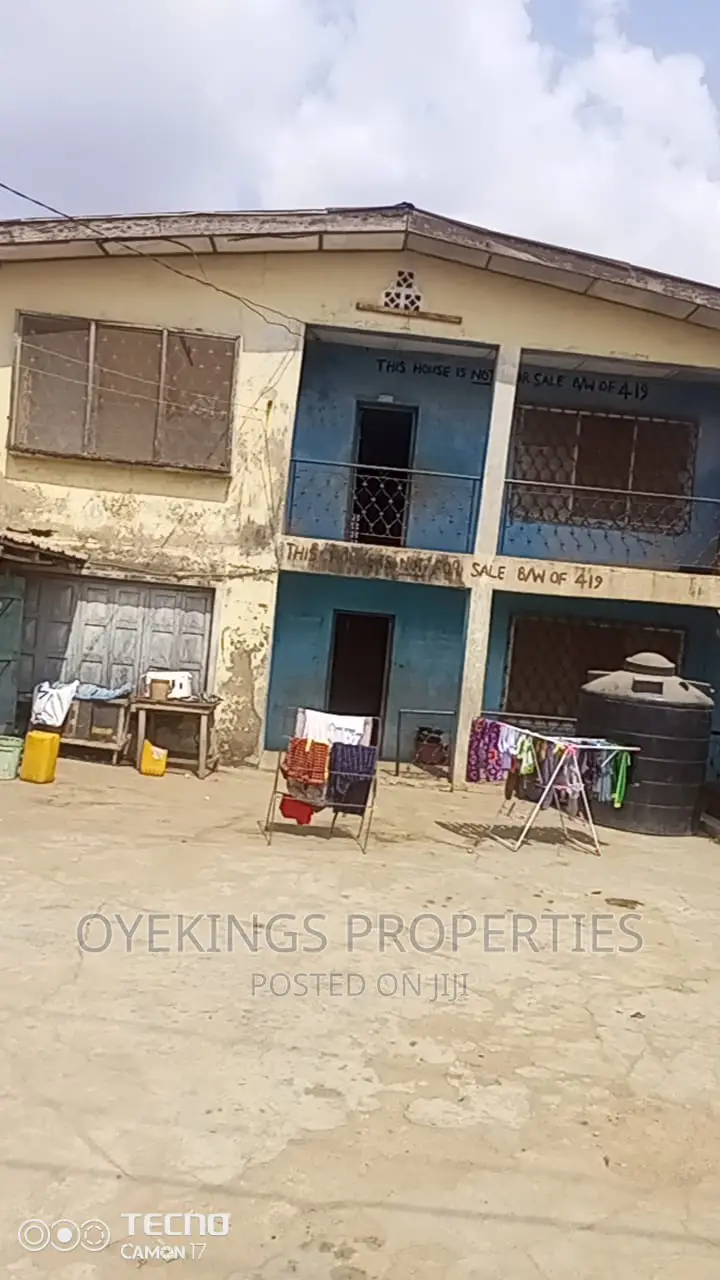 8bdrm Block of Flats in Lam Adesina, Akala Express for sale in Akala Express