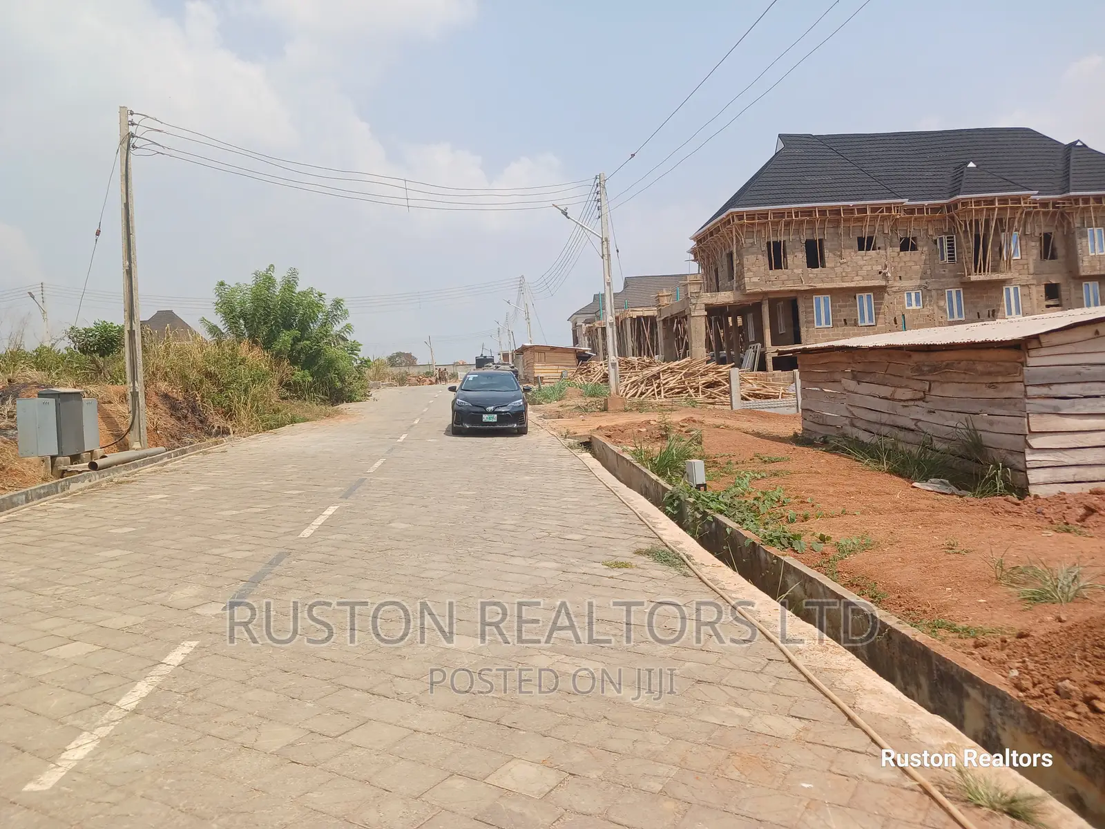 Land Measuring 1000sm at Lere Adigun GRA in Basorun