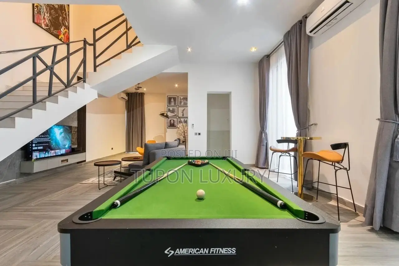 Luxury 4bed Terrace With Bath Tub, Snooker in Lekki Phase 1