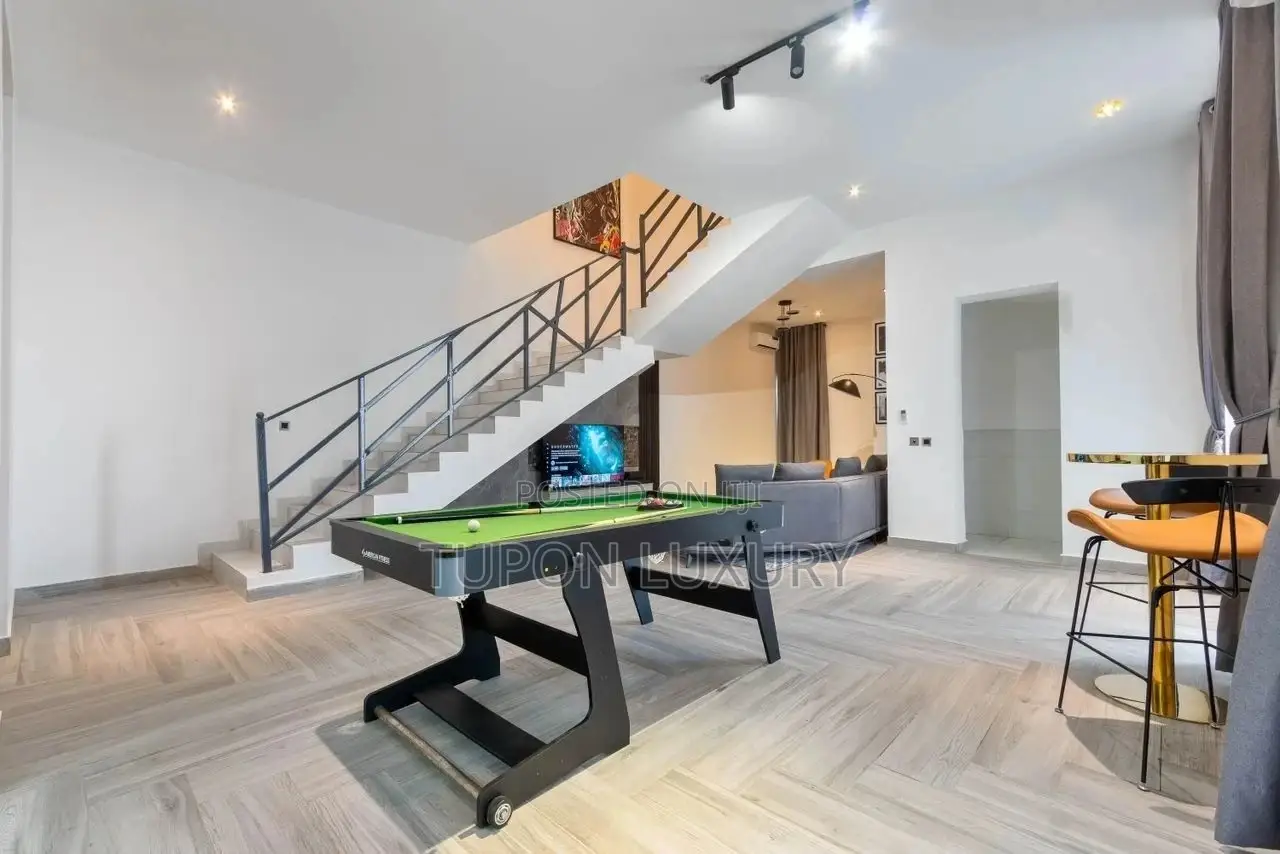 Luxury 4bed Terrace With Bath Tub, Snooker in Lekki Phase 1
