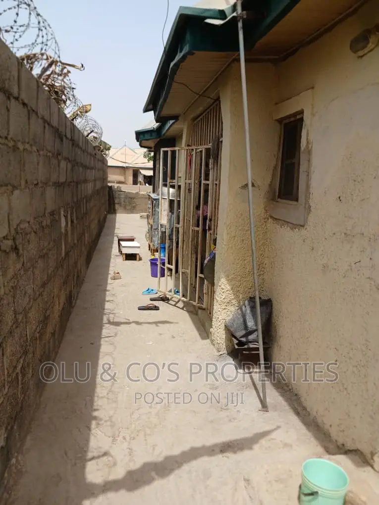 12bdrm House in Promise Land, Masaka for sale in Masaka