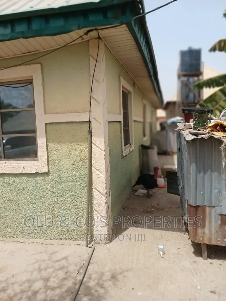 12bdrm House in Promise Land, Masaka for sale in Masaka