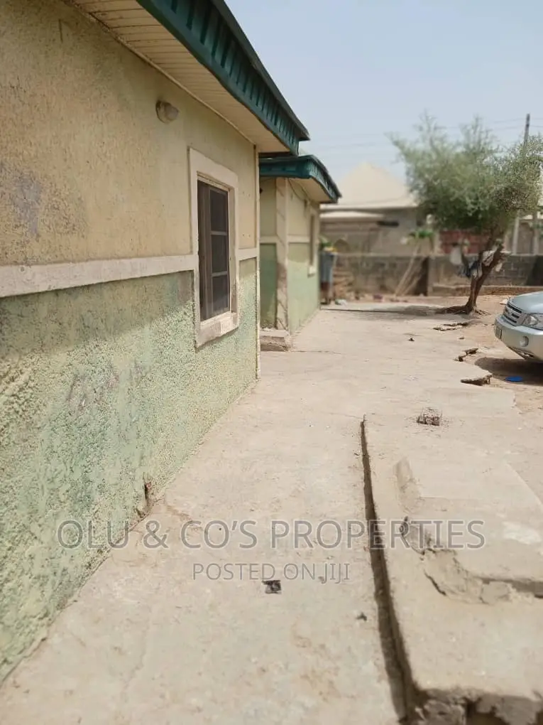 12bdrm House in Promise Land, Masaka for sale in Masaka
