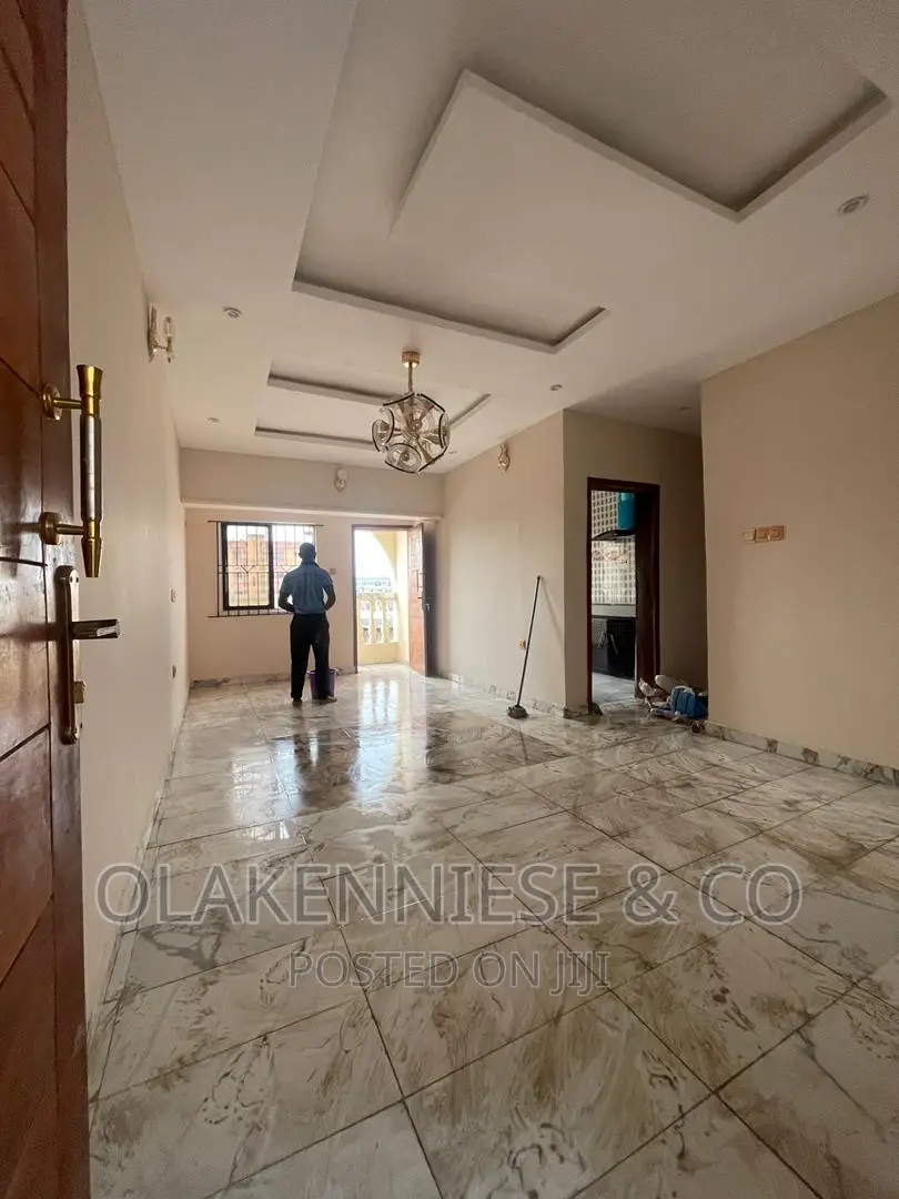 3bdrm Block of Flats in Shaki Crescent, Aguda / Surulere for rent in Aguda / Surulere
