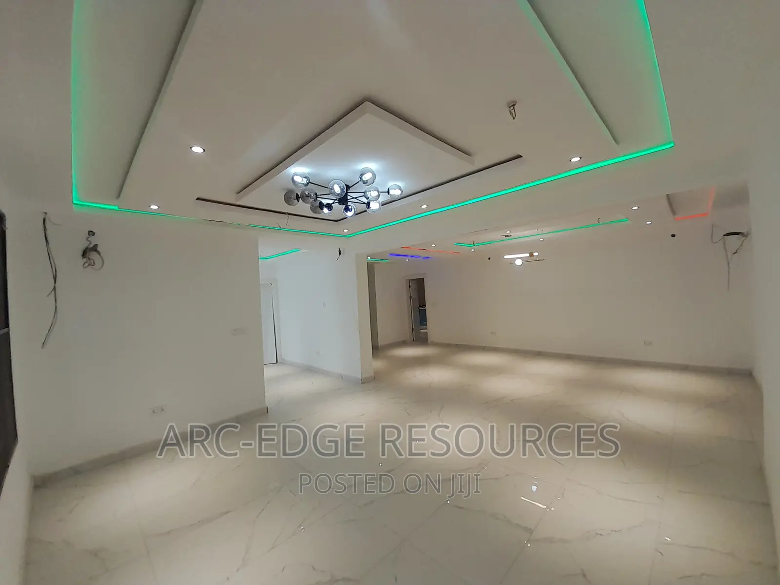 6bdrm Duplex in Lekki Phase 1 for sale in Lekki Phase 1