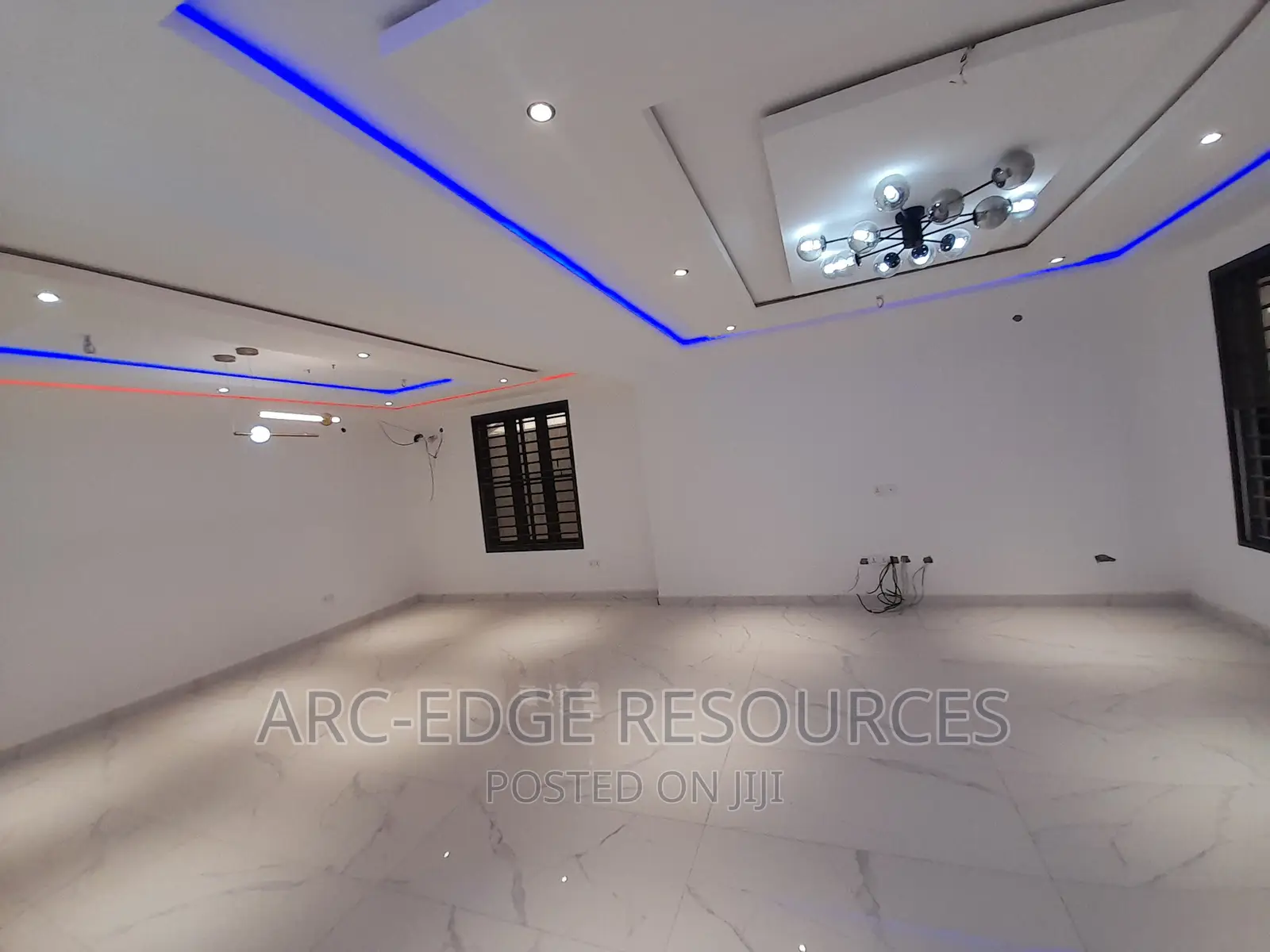6bdrm Duplex in Lekki Phase 1 for sale in Lekki Phase 1