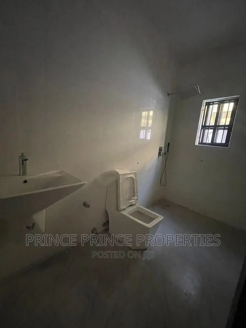 Furnished 3bdrm Block of Flats in Surulere for rent in Surulere