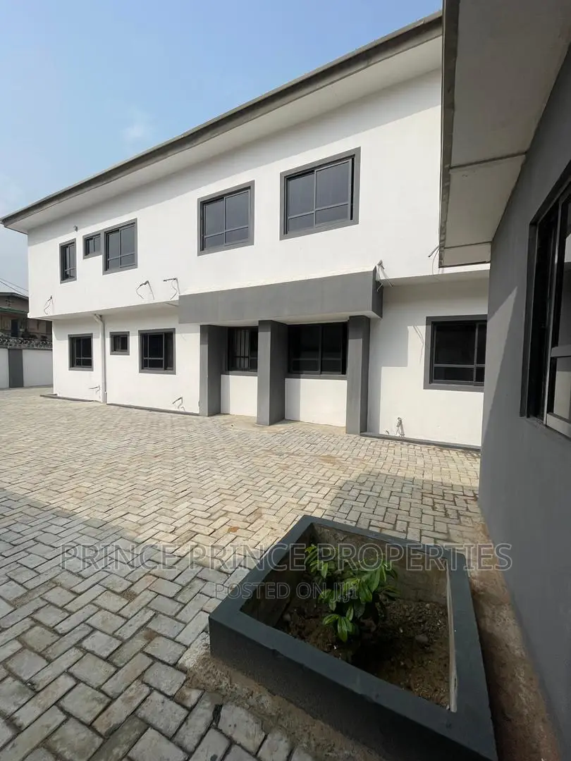 Furnished 3bdrm Block of Flats in Surulere for rent in Surulere