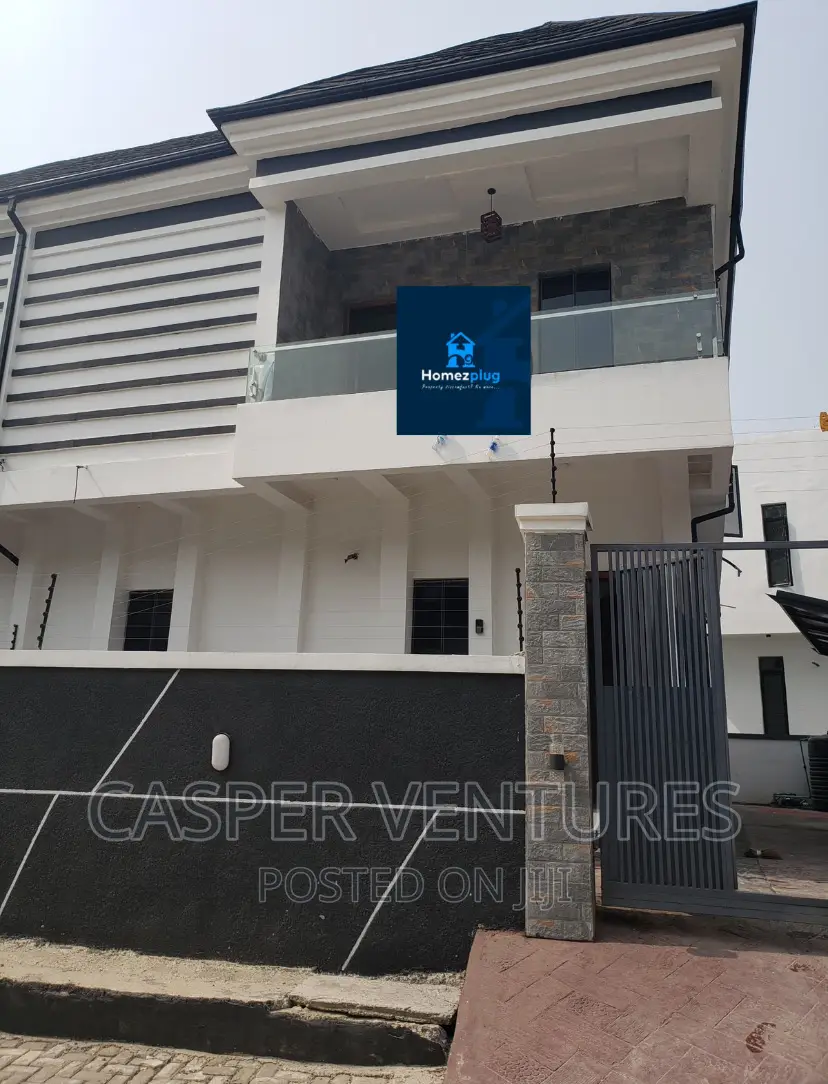 4bdrm Duplex in Chevron for rent in Chevron