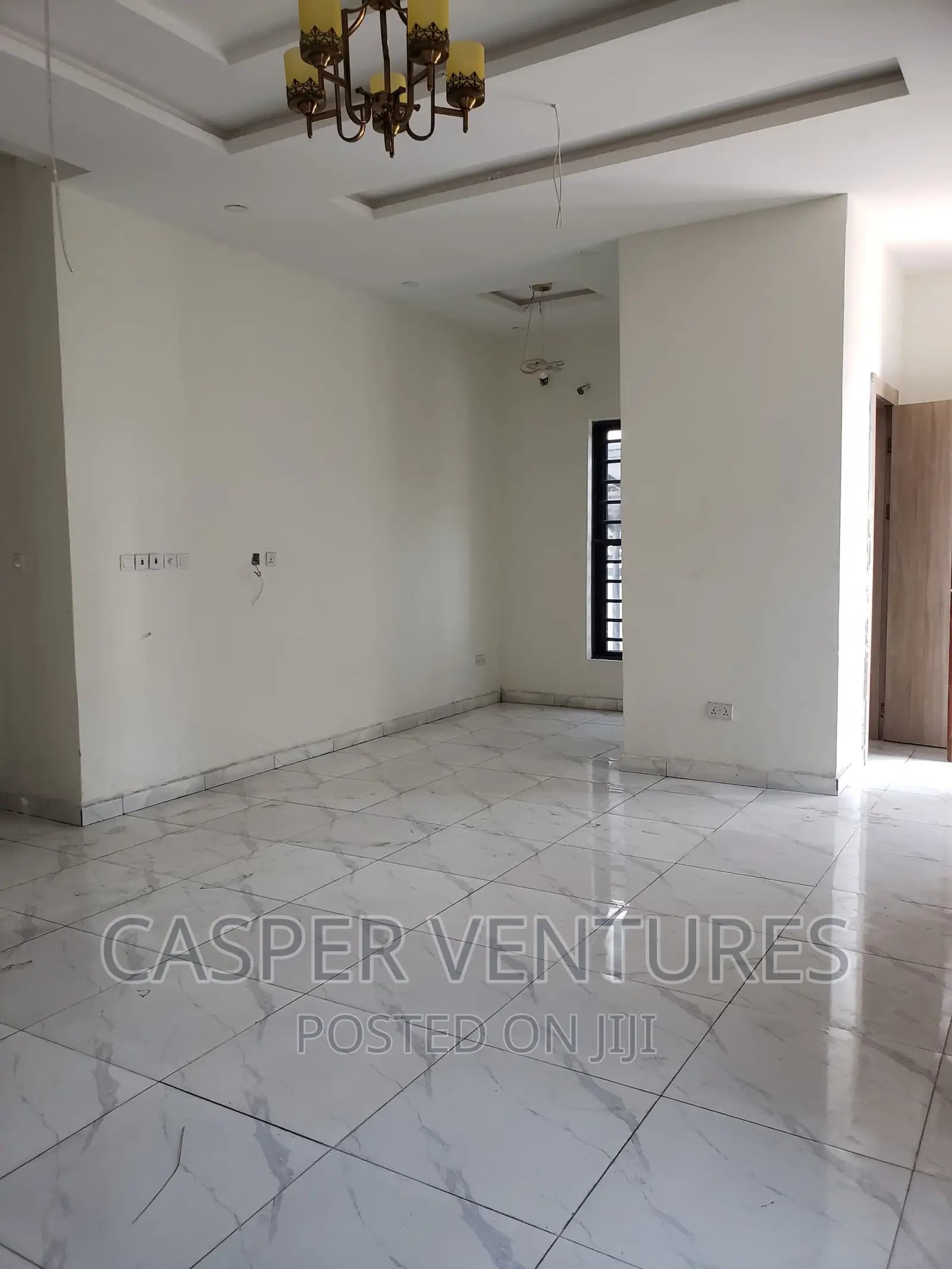 4bdrm Duplex in Chevron for rent in Chevron