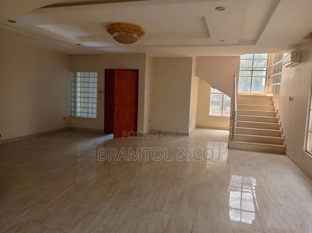 3bdrm Apartment in Lugbe District for rent in Lugbe District