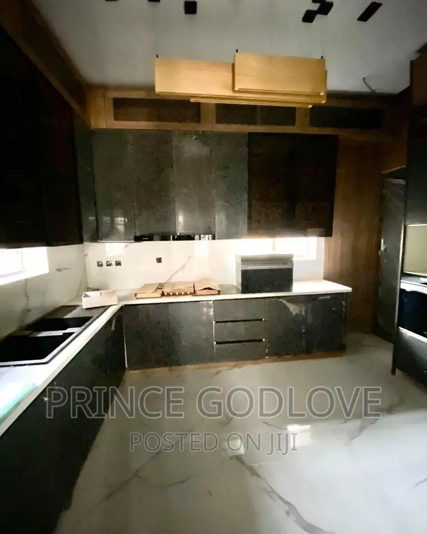 5bdrm Duplex in Katampe Extension for sale in Katampe Extension