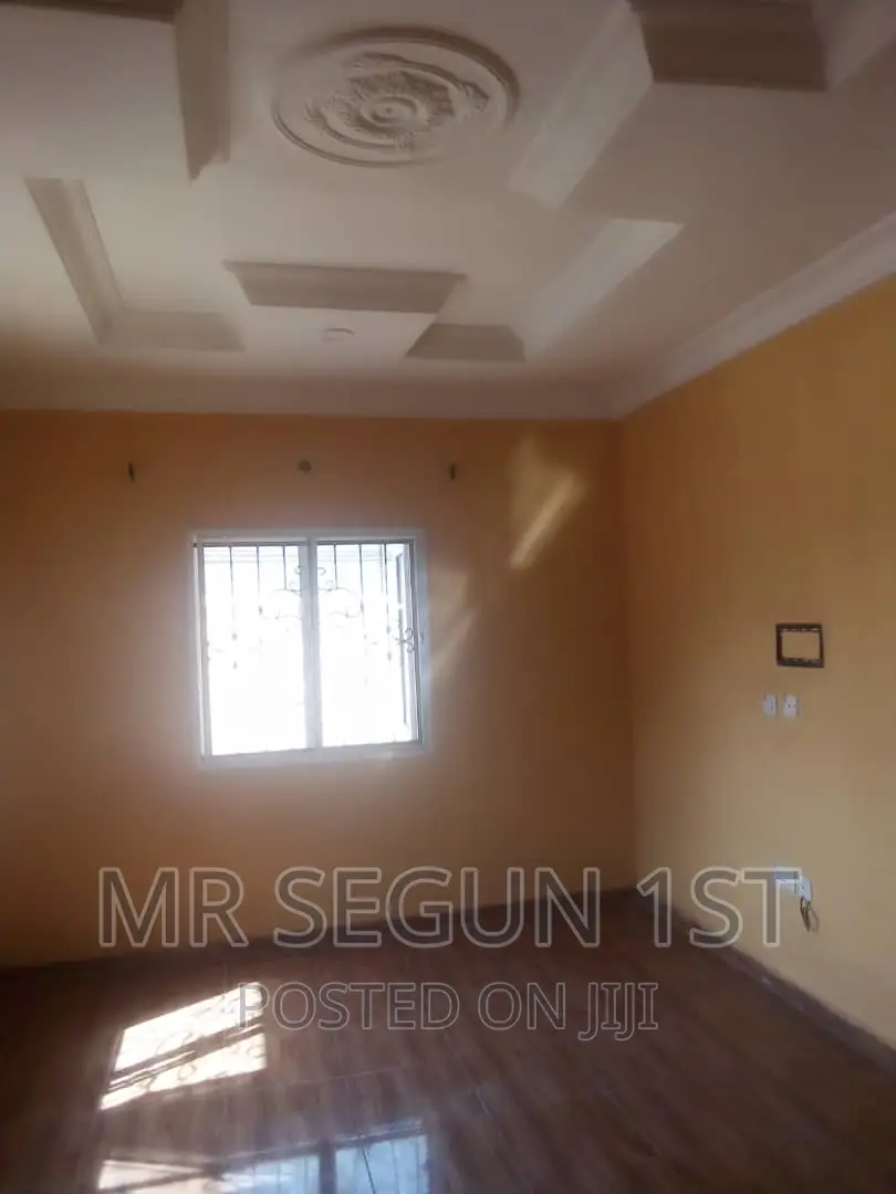Mini Flat in Akoto Estate, Akala Express for rent in Akala Express