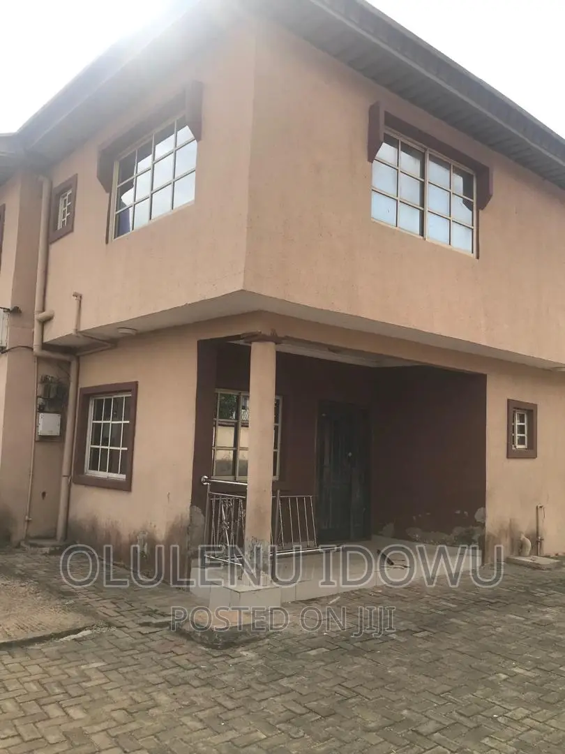 Furnished 2bdrm Block of Flats in Progressive Estate, Alimosho in Alimosho