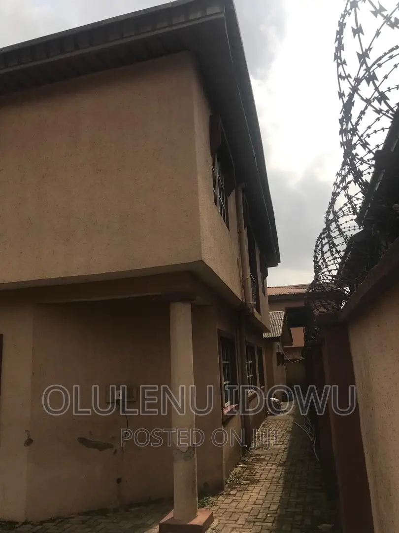 Furnished 2bdrm Block of Flats in Progressive Estate, Alimosho in Alimosho