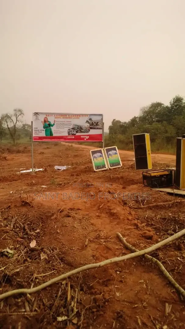 Receipt, Deed of Assignment, Survey Plan. in Ikorodu