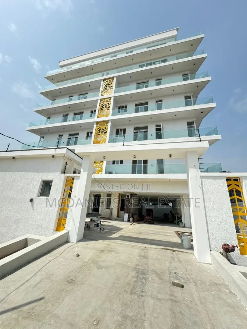 3bdrm Maisonette in Victoria Island Extension for sale in Victoria Island Extension