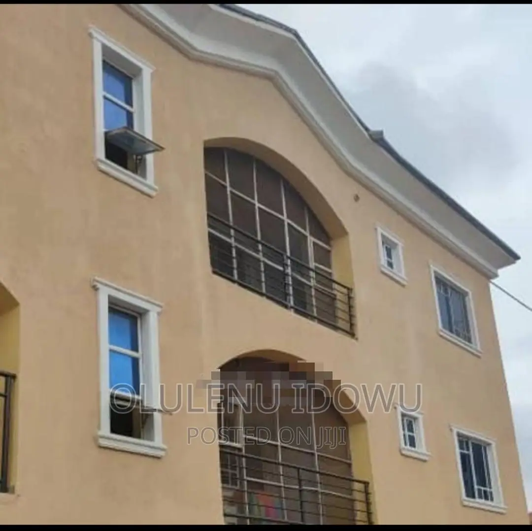 Furnished 6bdrm Mansion in Beckley Estate, Alimosho for sale in Alimosho