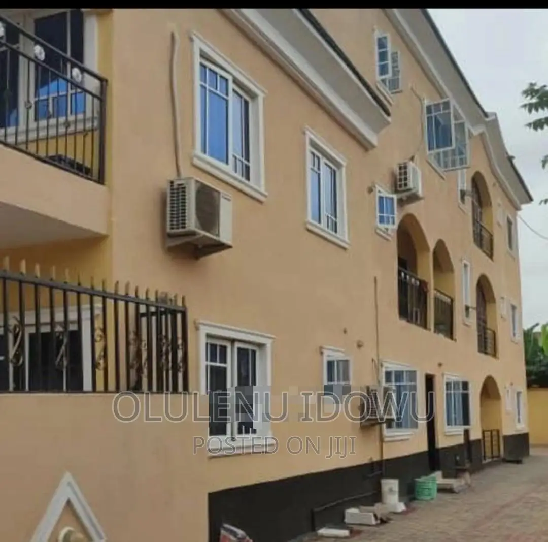 Furnished 6bdrm Mansion in Beckley Estate, Alimosho for sale in Alimosho