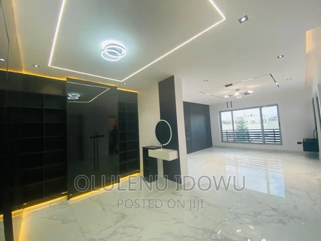 Furnished 4bdrm Duplex in Alimosho for sale in Alimosho