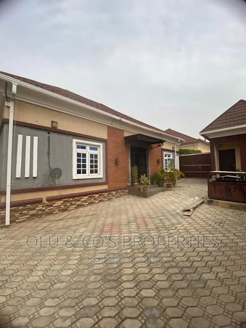 3bdrm Bungalow in Behind Citec, Mbora for rent in Mbora