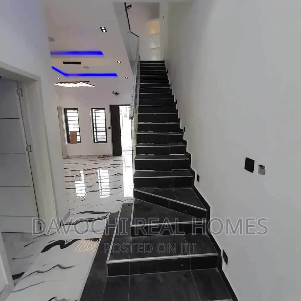 4bdrm Duplex in Ikate, Lekki for rent in Lekki