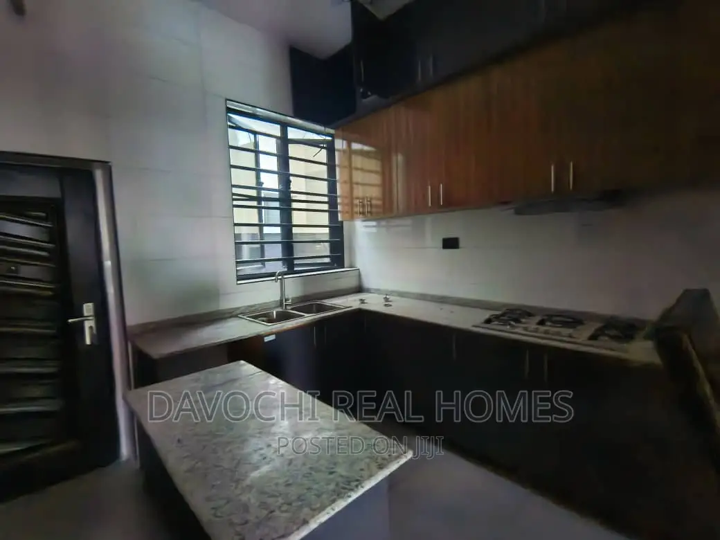 4bdrm Duplex in Immediately After, Lekki for rent in Lekki