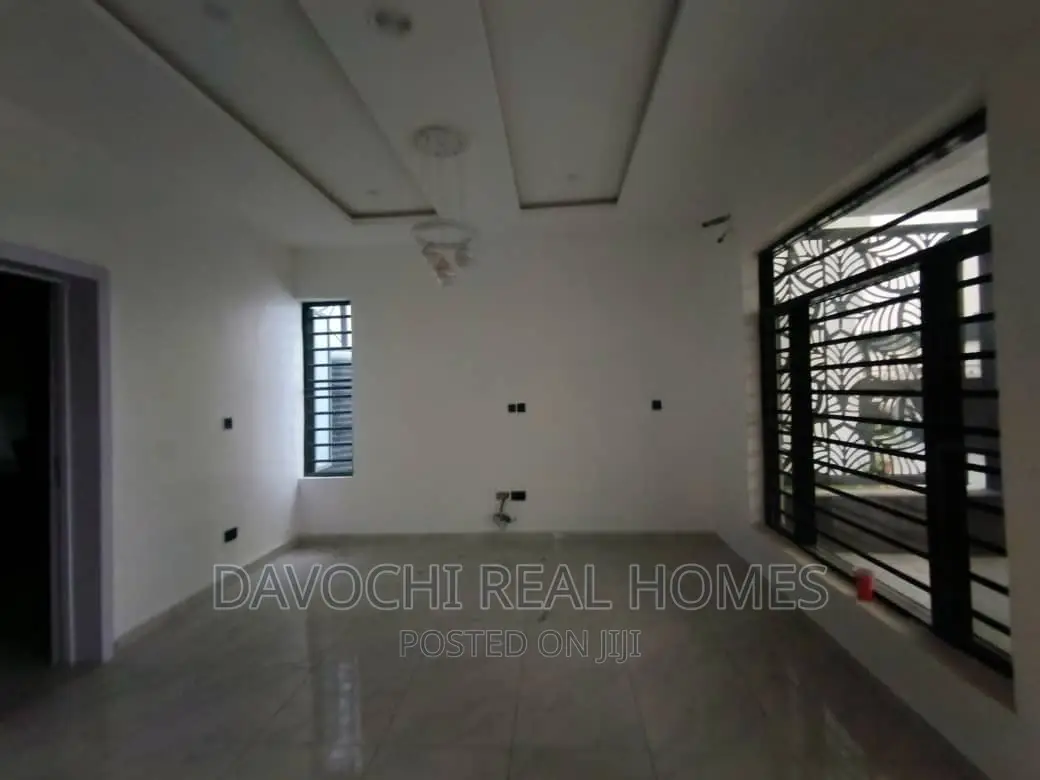 4bdrm Duplex in Immediately After, Lekki for rent in Lekki