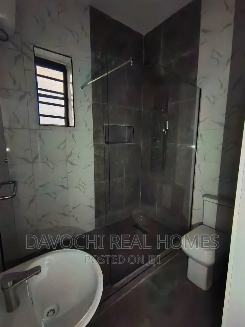 4bdrm Duplex in Immediately After, Lekki for rent in Lekki