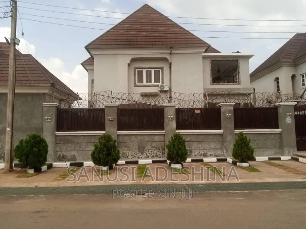 Furnished 5bdrm Duplex in Gwarimpa Estate, Gwarinpa for sale in Gwarinpa