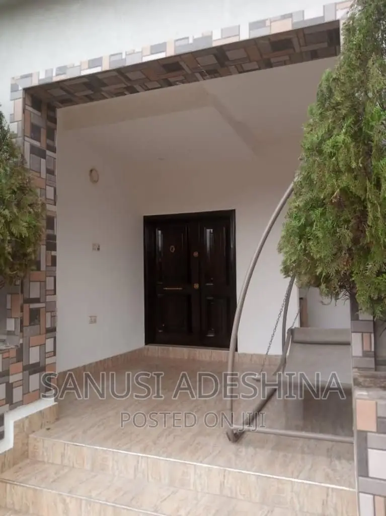 Furnished 5bdrm Duplex in Gwarimpa Estate, Gwarinpa for sale in Gwarinpa