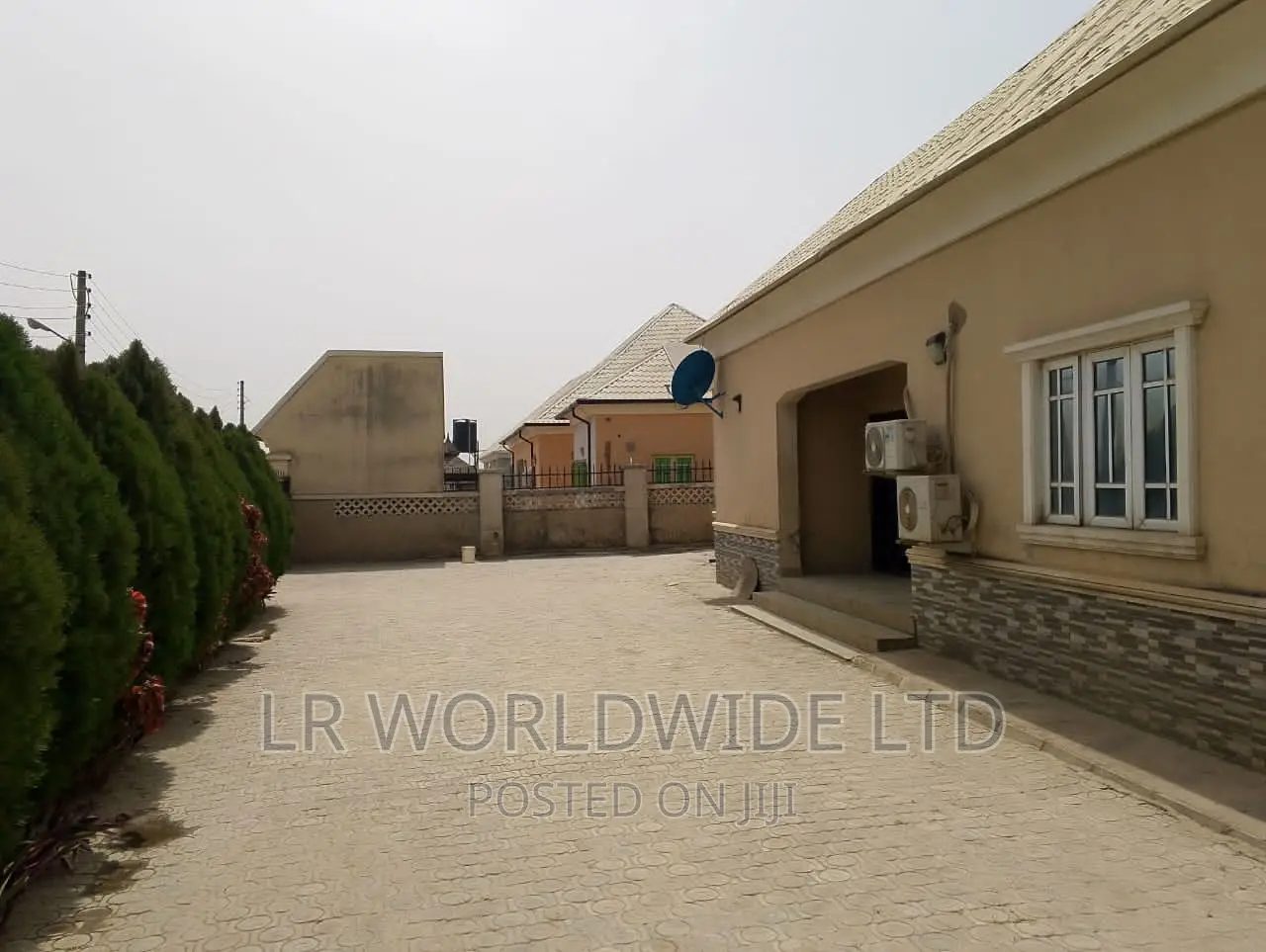 3bdrm Bungalow in Lugbe District for sale in Lugbe District