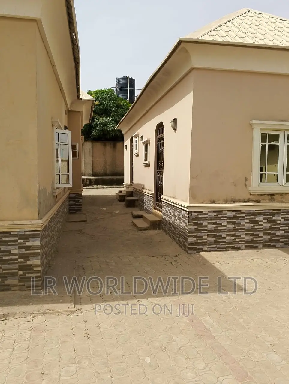 3bdrm Bungalow in Lugbe District for sale in Lugbe District