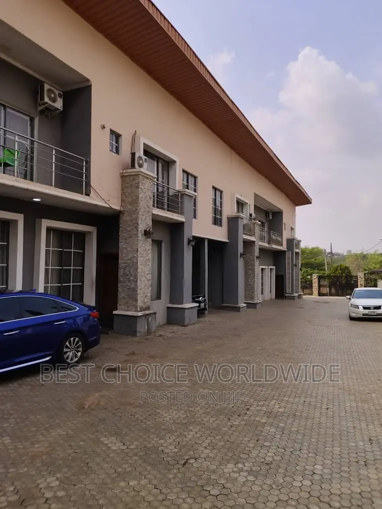 Furnished 4bdrm Duplex in Alalubosa Gra, Ibadan for rent in Ibadan