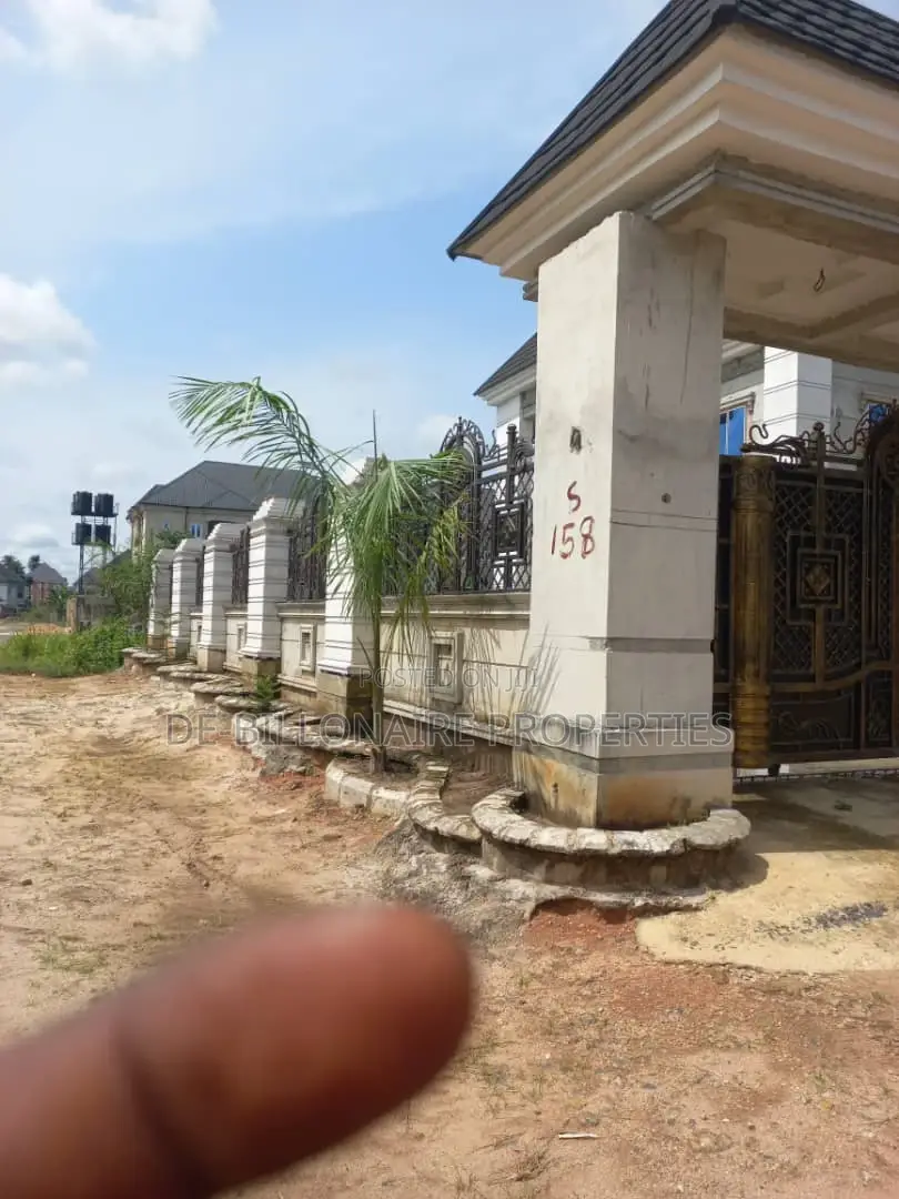 5bdrm Duplex in Ezeakri Pocket, Owerri for sale in Owerri