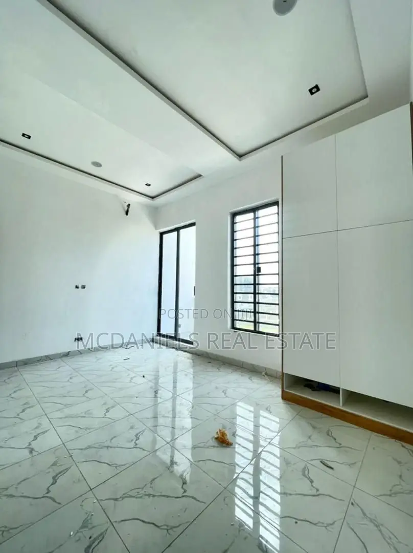 2bdrm Apartment in Ikate for sale in Ikate