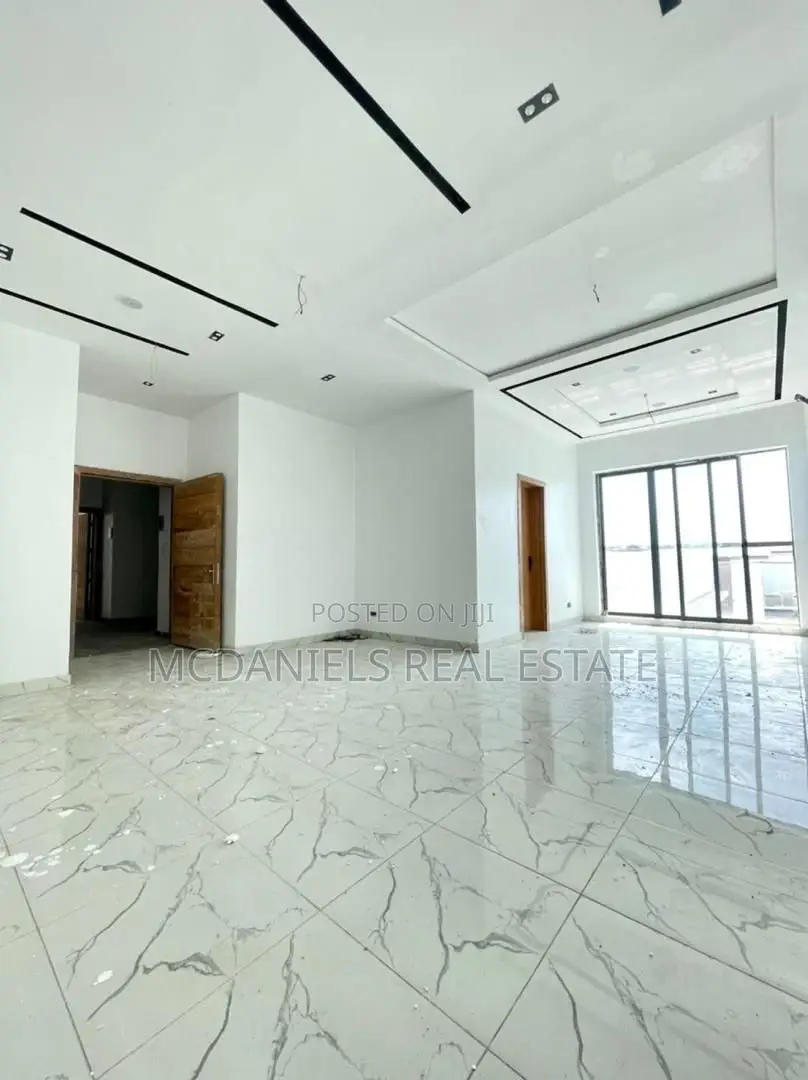 2bdrm Apartment in Ikate for sale in Ikate