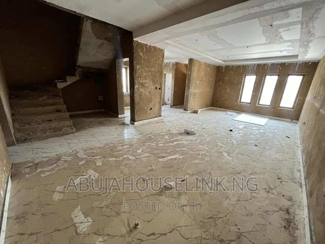 4bdrm Duplex in Wuye Abuja for sale in Wuye
