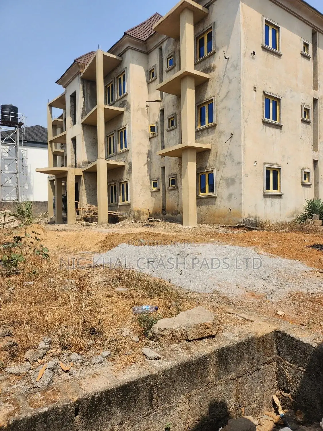 3bdrm Apartment in Jahi Gmor for sale in Jahi