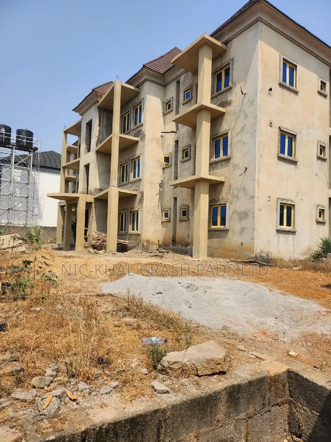 3bdrm Apartment in Jahi Gmor for sale in Jahi