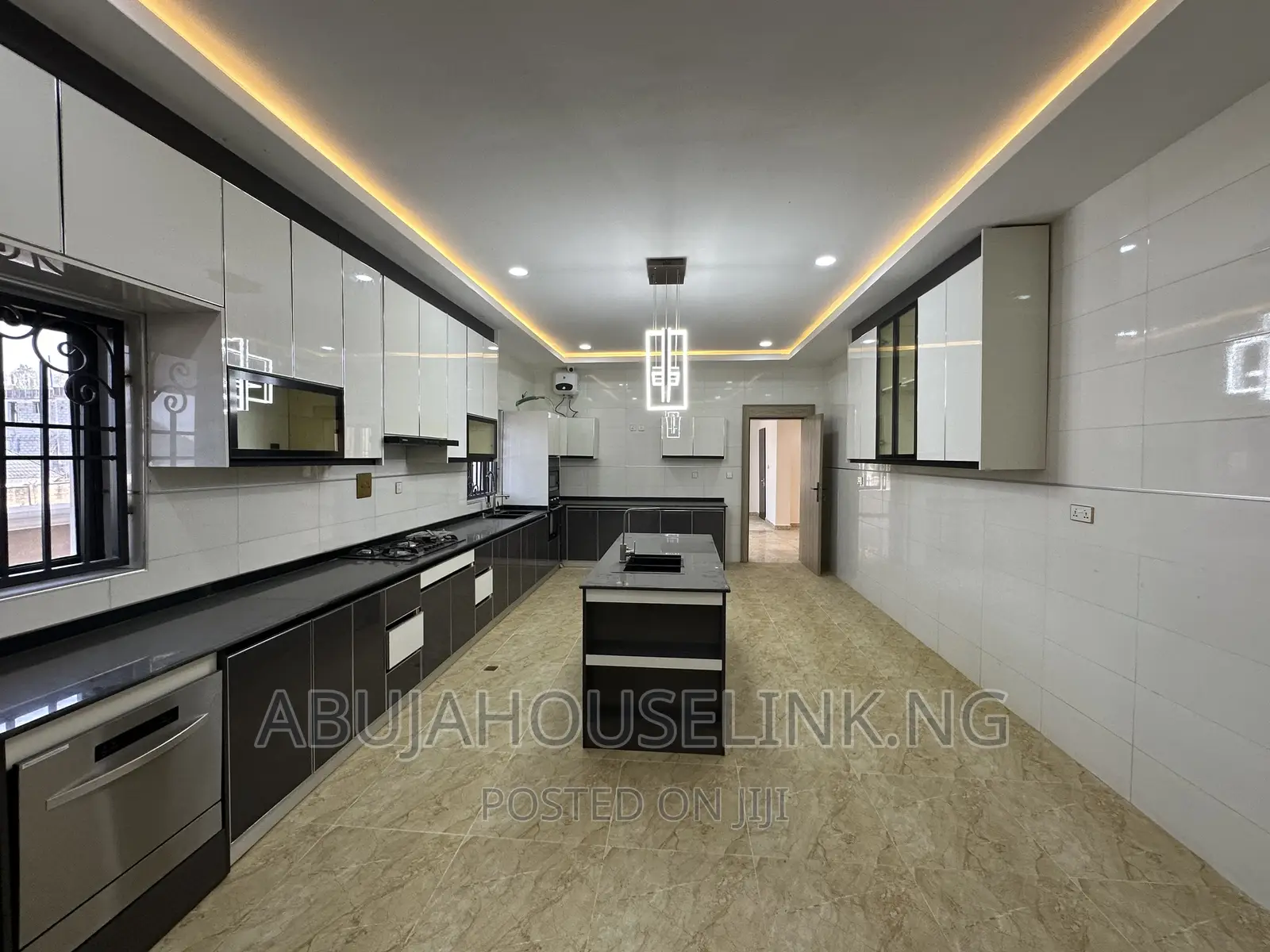 7bdrm Duplex in Asokoro Abuja for sale in Asokoro