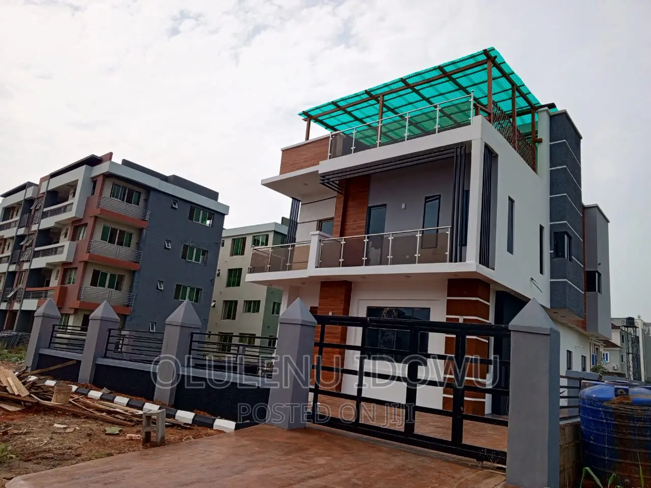 Furnished 3bdrm Duplex in City View Estate, Alimosho for sale in Alimosho