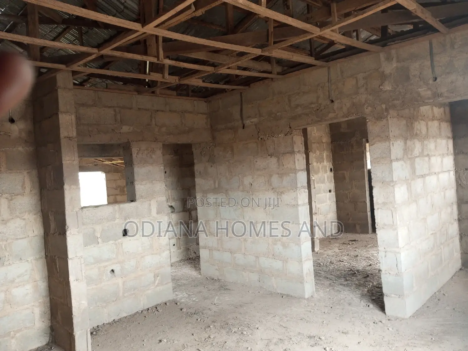 8bdrm Duplex in New Airport Road, for sale in Alakia